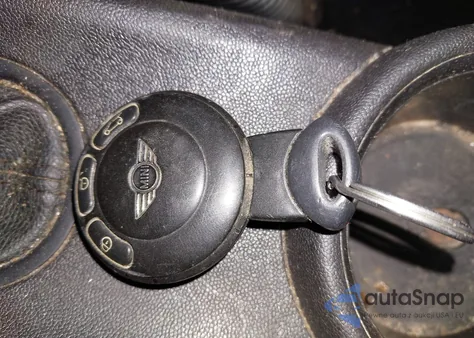 2012 Mini Cooper Clubman from USA, damaged, VIN WMWZF3C5XCT189559